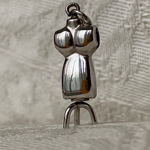 Fashion Designer I Seamstress I Dressmaker Charm - Picture 15 of 16